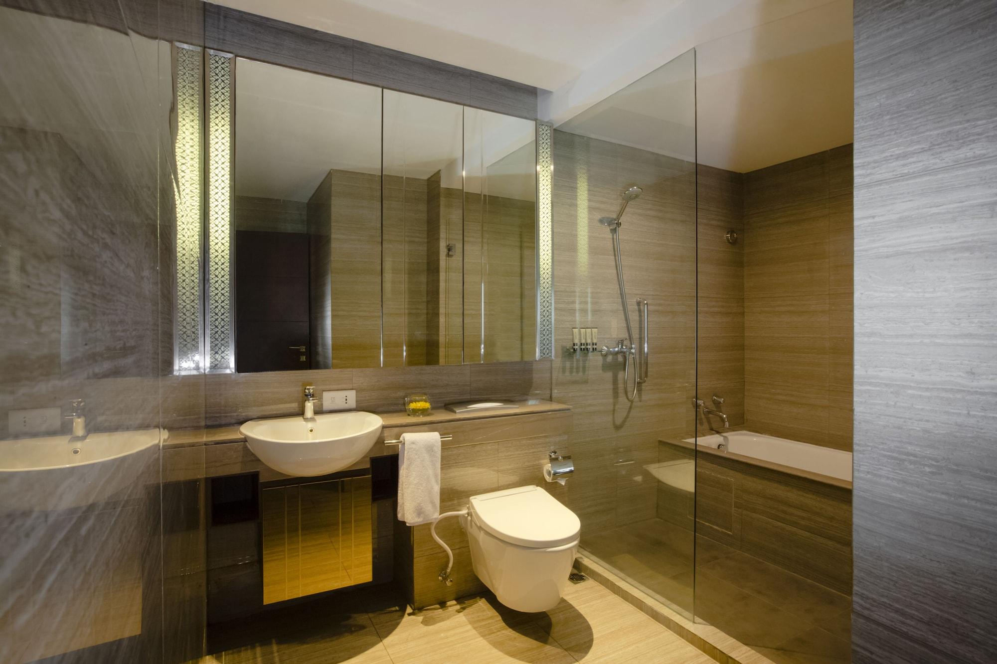 Ascott Waterplace Apartemen *